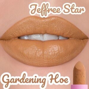 Jeffree Star Velvet Trap Gardening Hoe💄 Lipstick New Box Nude Lip Stick Matte